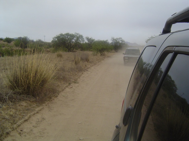 Drew's Land Rover as seen from my Xterra.